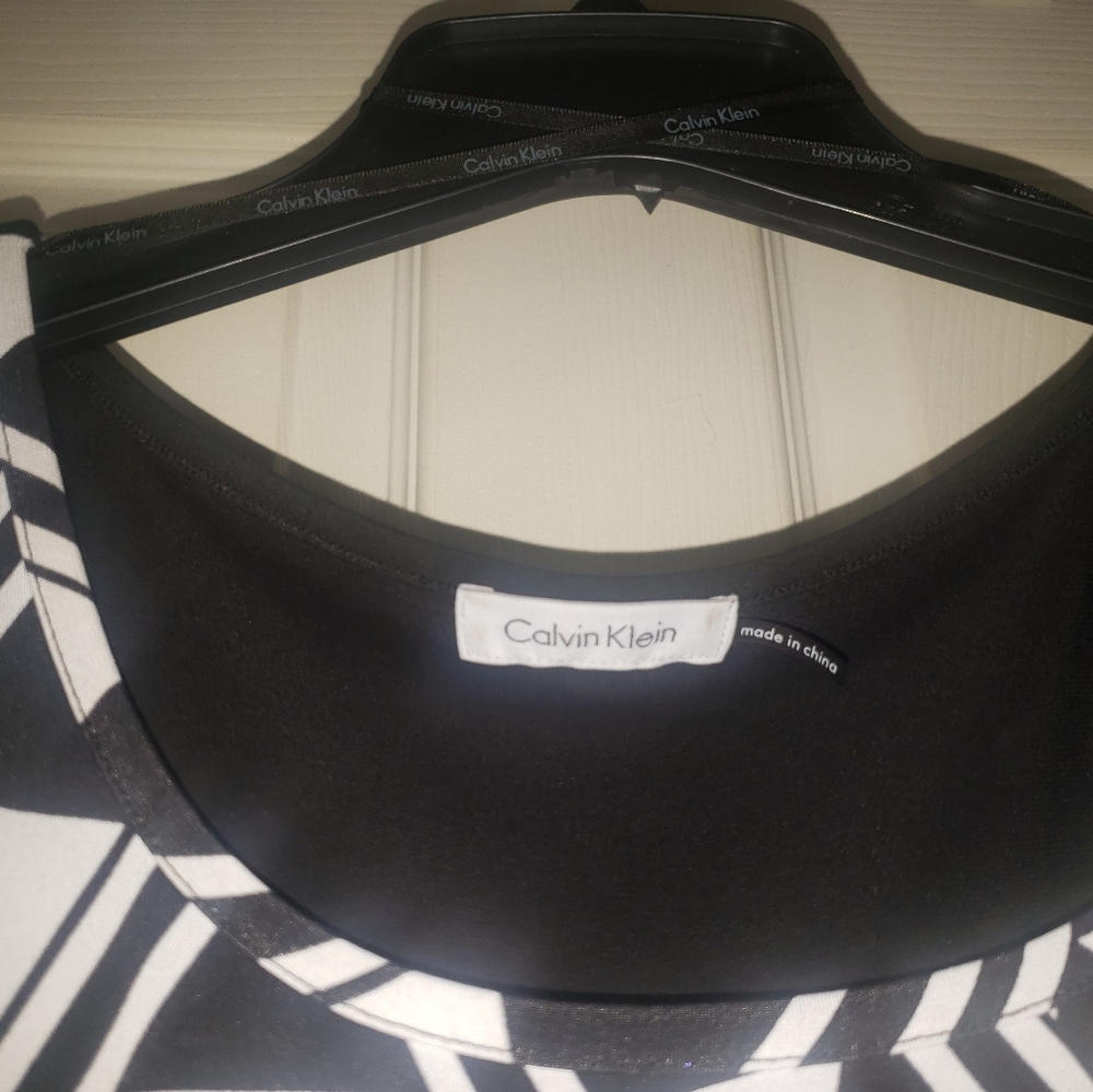 Calvin Klein blouse - Picture 3 of 4